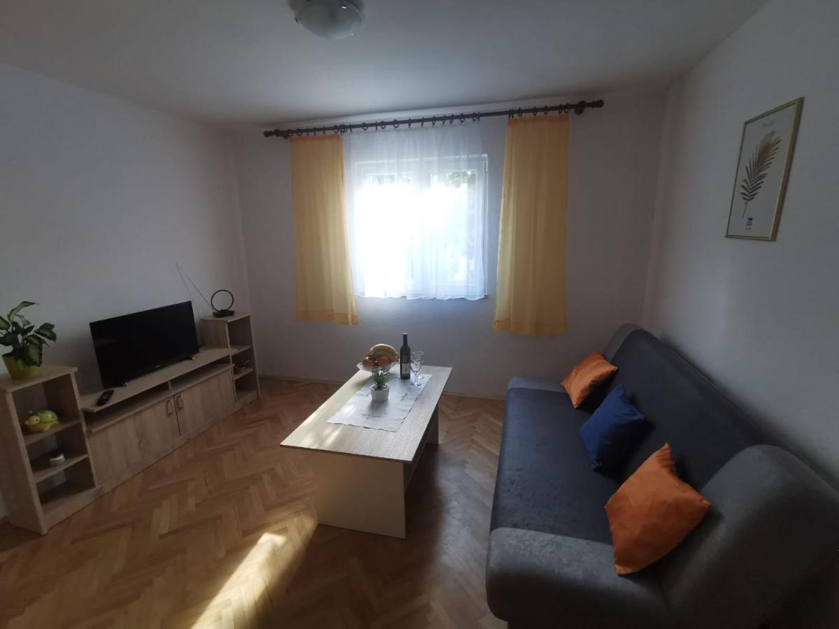 Apartment Ana Kaštel Sućurac Bagian luar foto