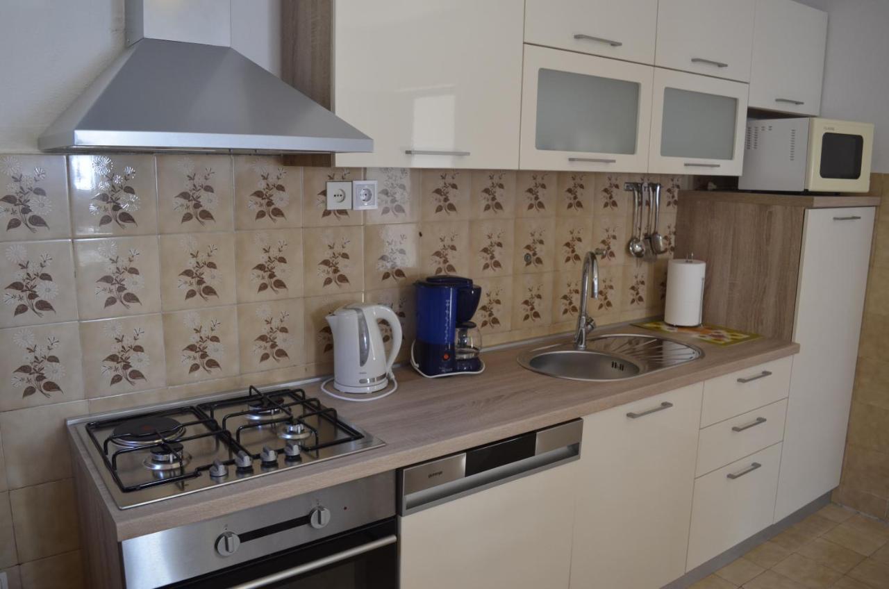Apartment Ana Kaštel Sućurac Bagian luar foto