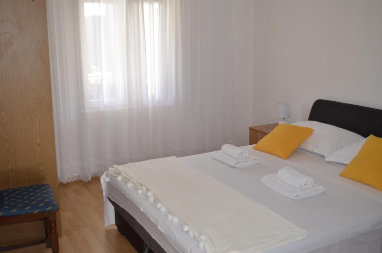 Apartment Ana Kaštel Sućurac Bagian luar foto