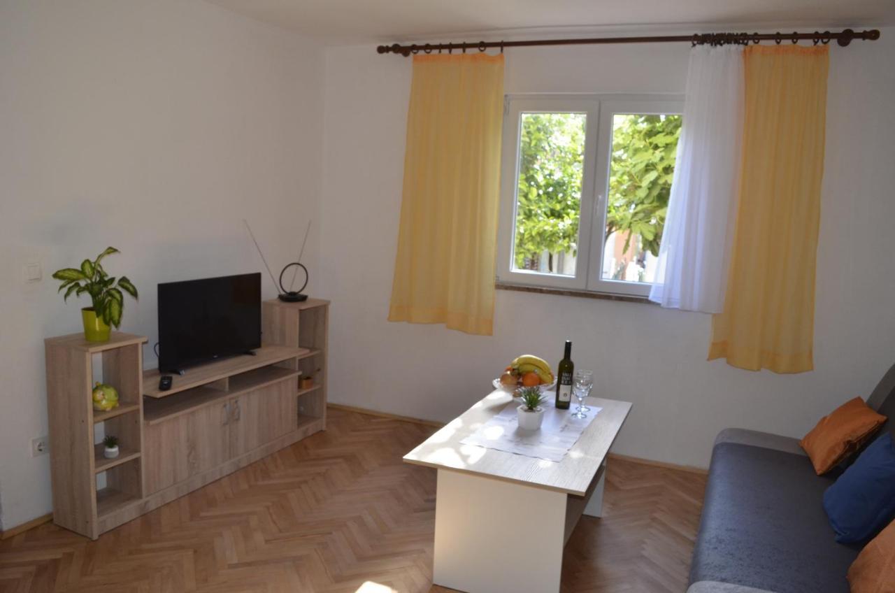Apartment Ana Kaštel Sućurac Bagian luar foto